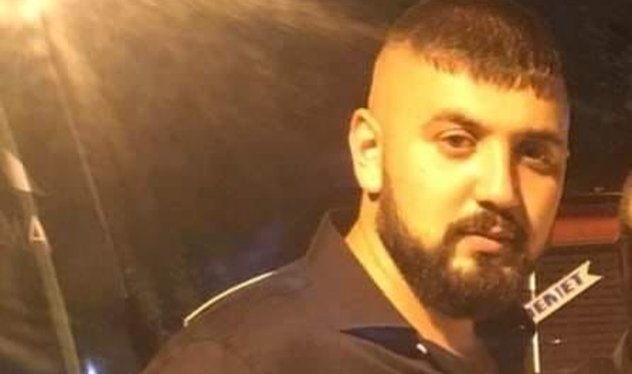 Silah sesleri... 25 yaşındaki genç ağır yaralı!
