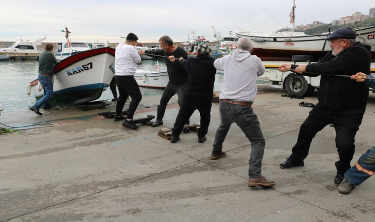 Batı Karadeniz'de Alarm: Fırtına ve Yoğun Yağış Uyarısı