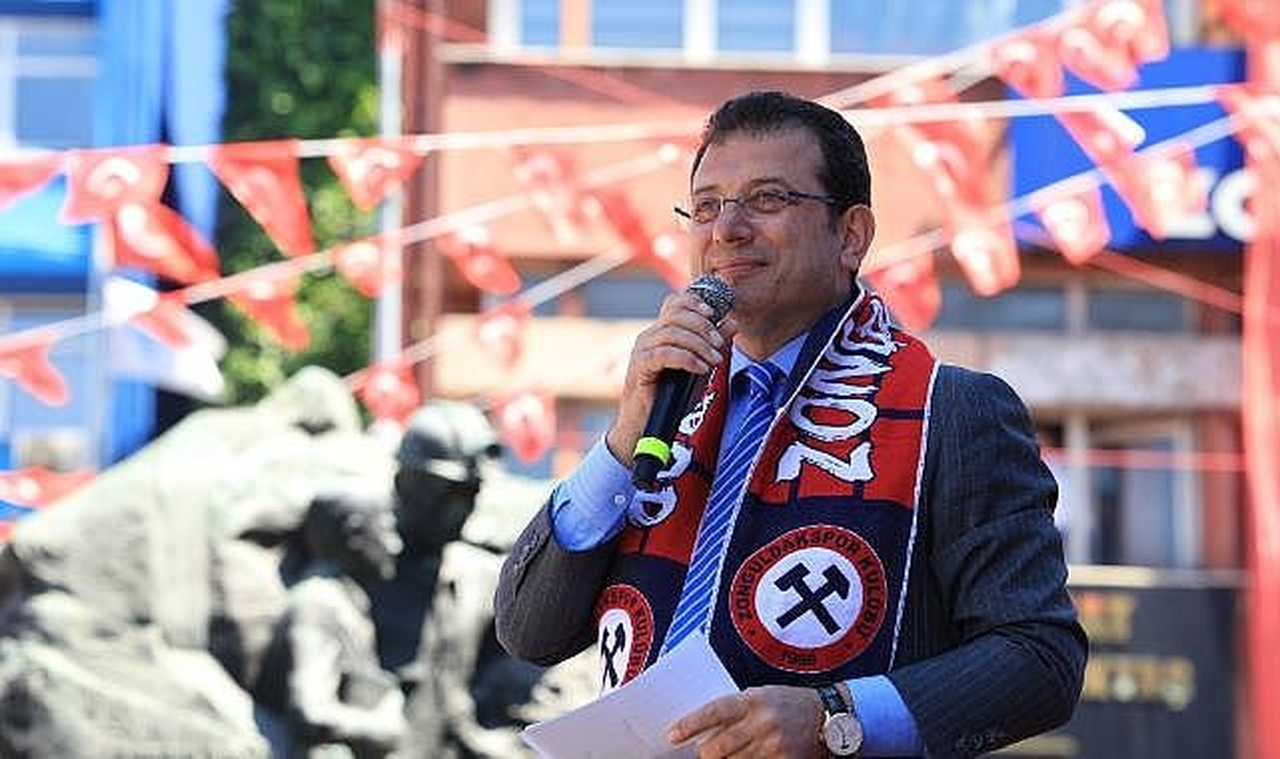 İmamoğlu'nun Gözü 2028'deki Cumhurbaşkanlığı seçimlerinde, CHP Liderliği Rafa Kalkıyor!