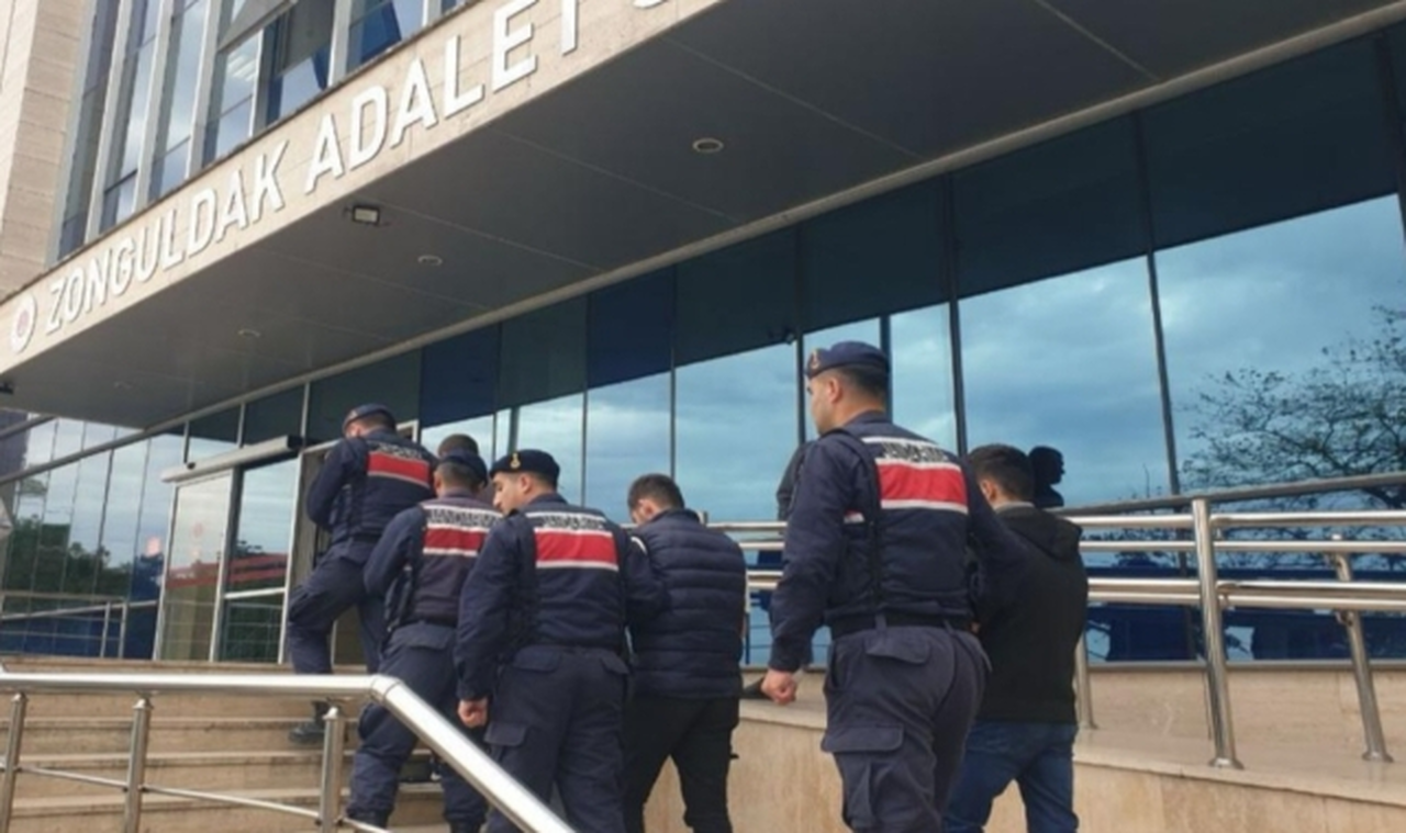 Zonguldak İl Jandarma Komutanlığı'ndan Başarılı Operasyon: Hırsızlık Şüphelileri Yakalandı