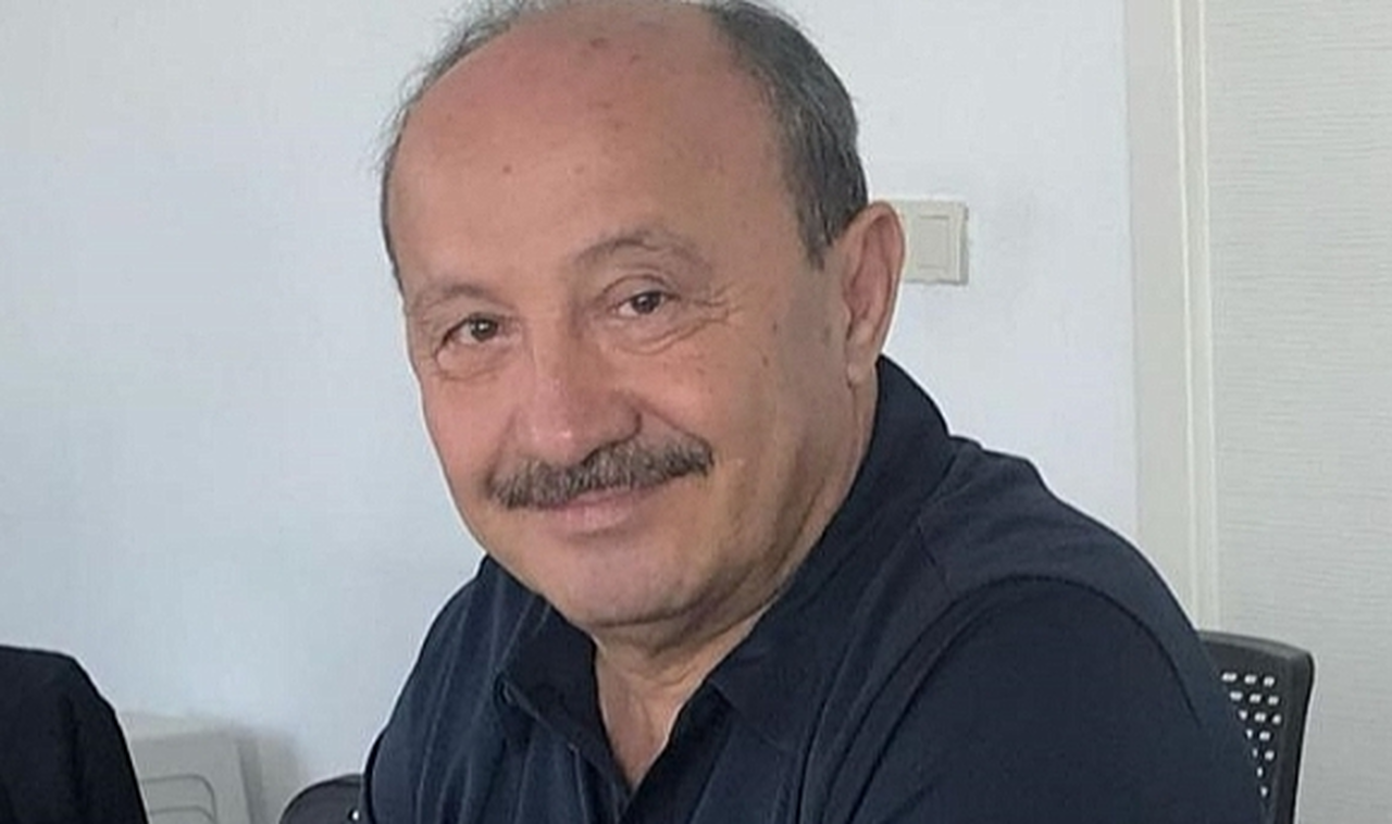 Eşref, Parti Kararına Tepkili: 'Seçmenim Sandığa Gitmez!'"