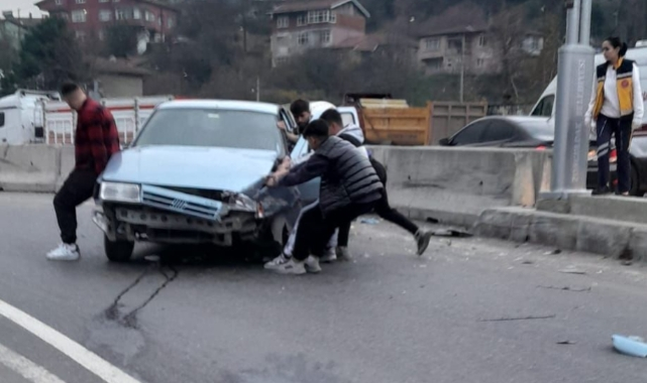 Karaelmas Köprülü Kavşak'ta feci kaza!