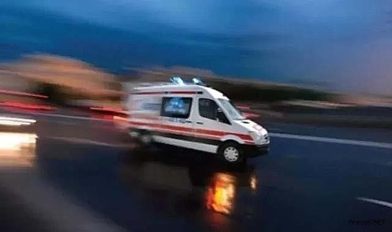 Delihakkı'da kaza: Duvara saplandı!