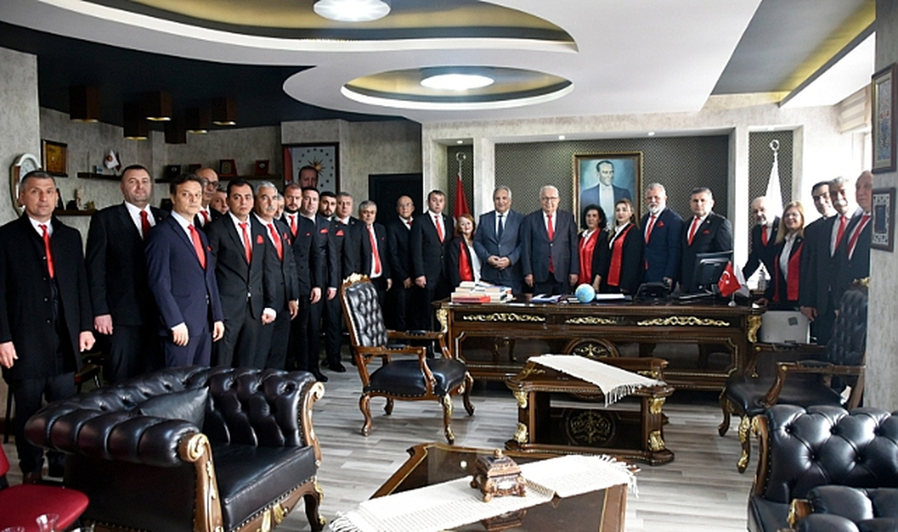 Başkan Posbıyık, Ekibiyle Kaymakam Yapıcı’yı Ziyaret Etti