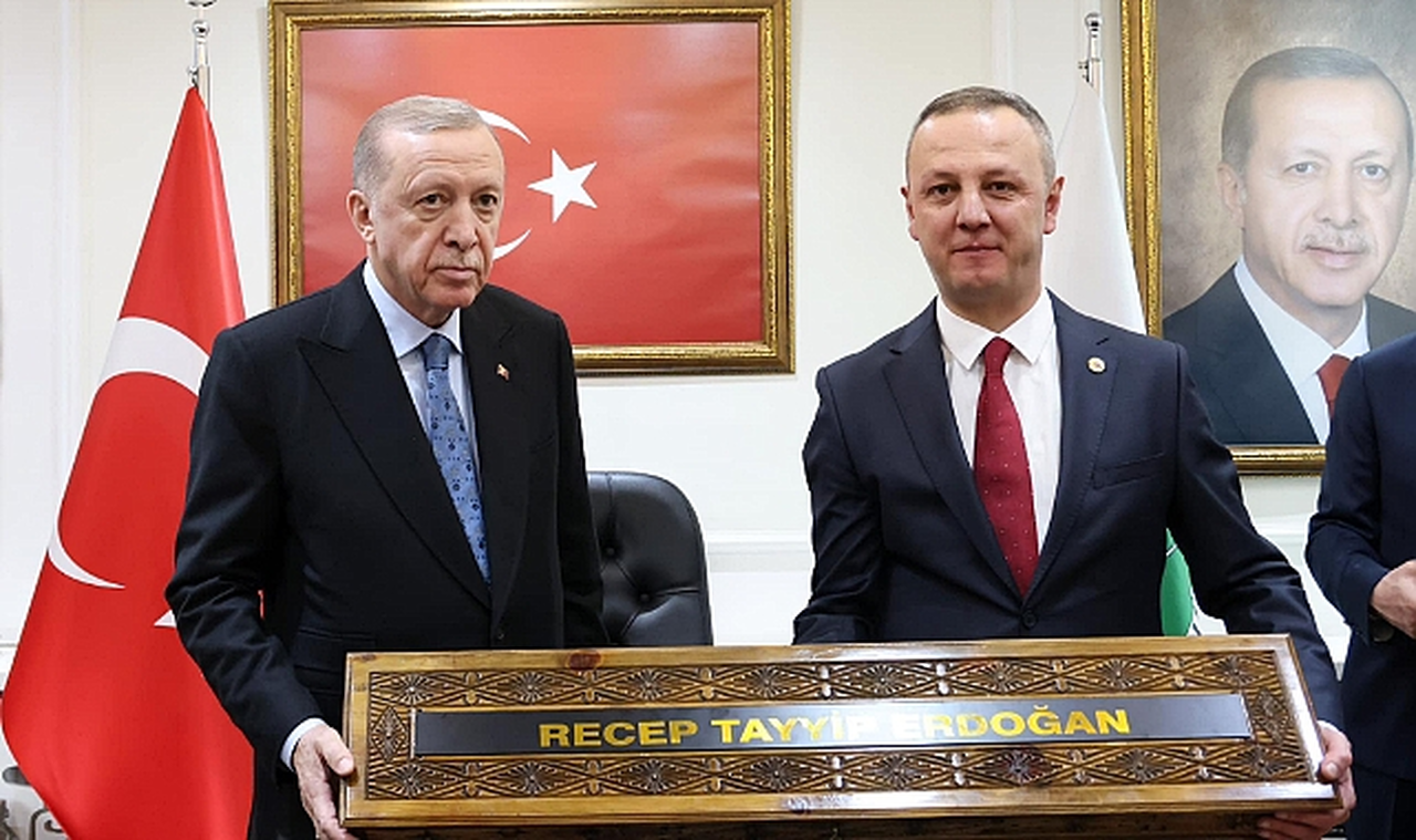 Başkan Selim Alan, "Dünya liderimizi belediyemizde ağırlamanın gururu paha biçilemez"