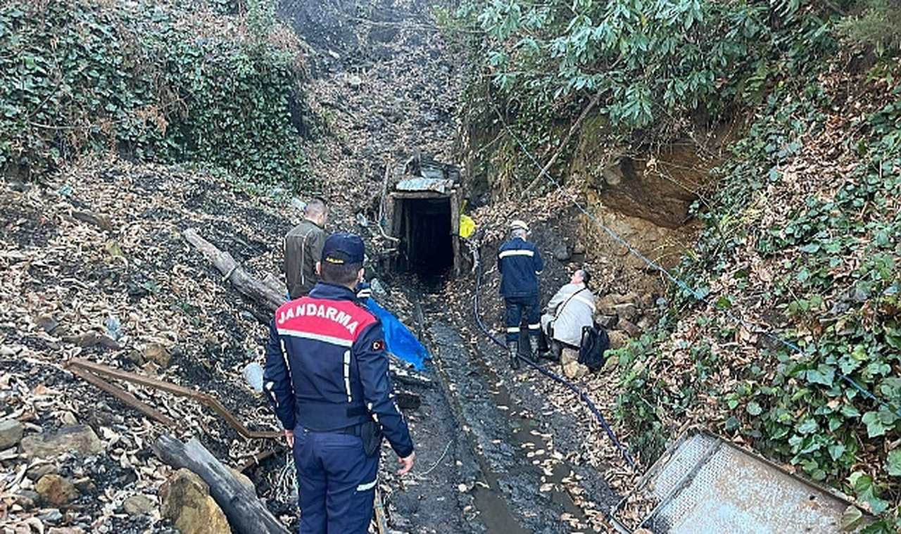 Kaçak maden ocaklarına baskın! Tek tek imha edildi