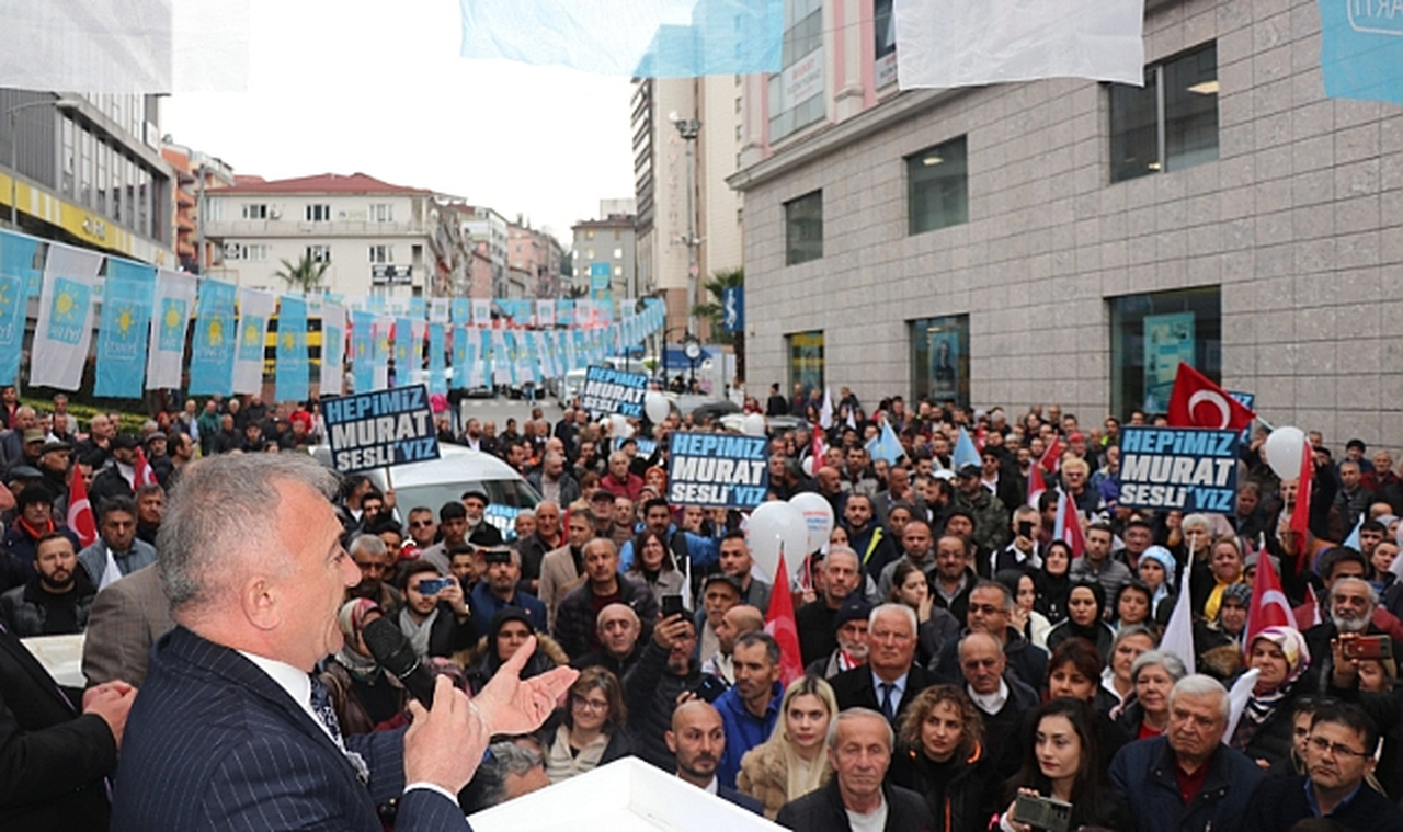 Sesli binlerce kişiye seslendi: “Seçimi alıyoruz”