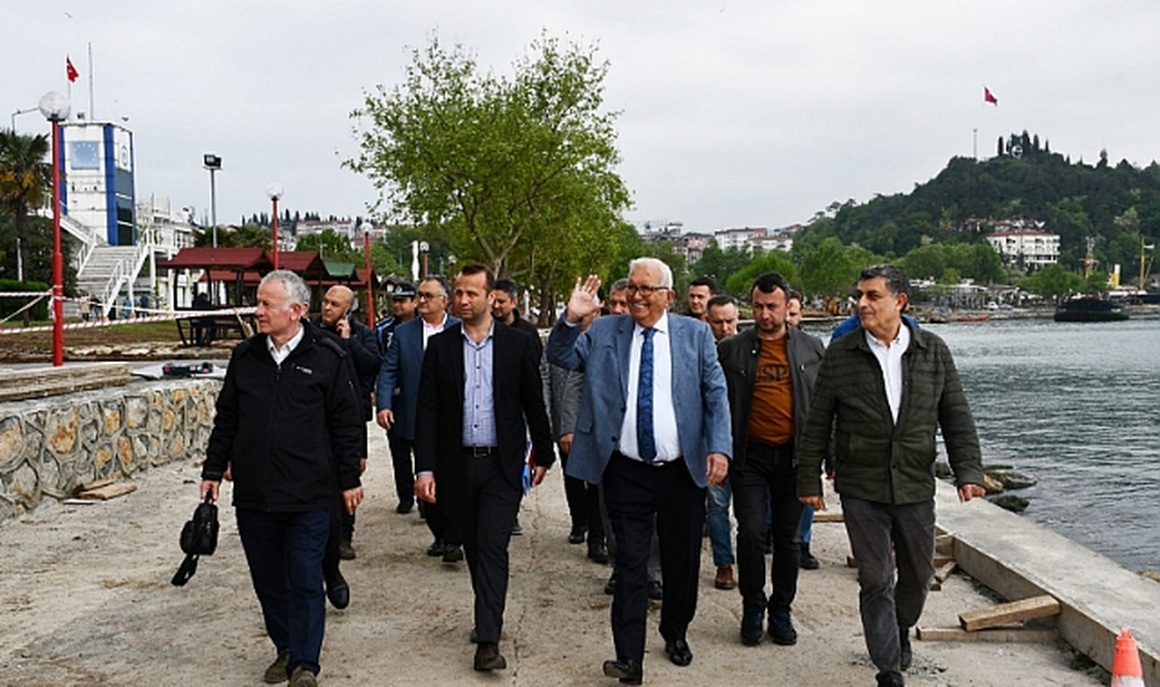 Başkan Posbıyık, Sahildeki Çalışmaları Denetledi