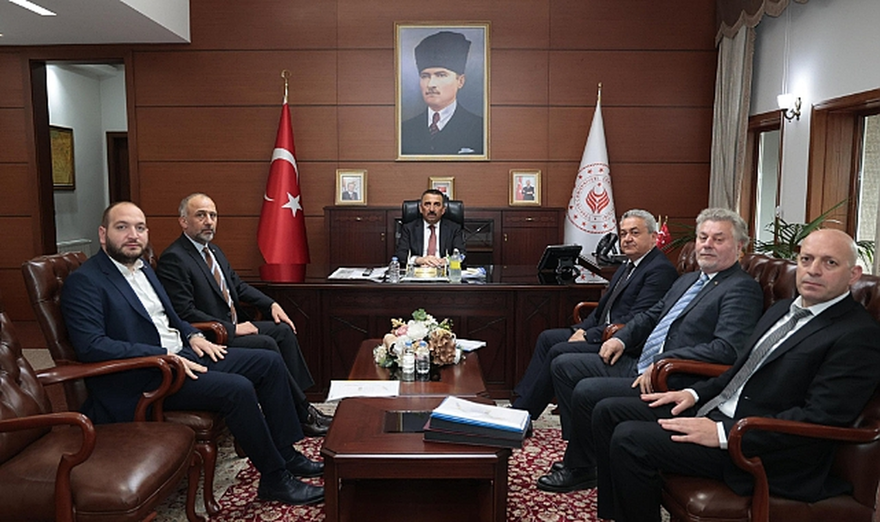 Devrek TSO Başkanı Başoğlu ve Bölge Oda Başkanlarından Vali Hacıbektaşoğlu’na Ziyaret