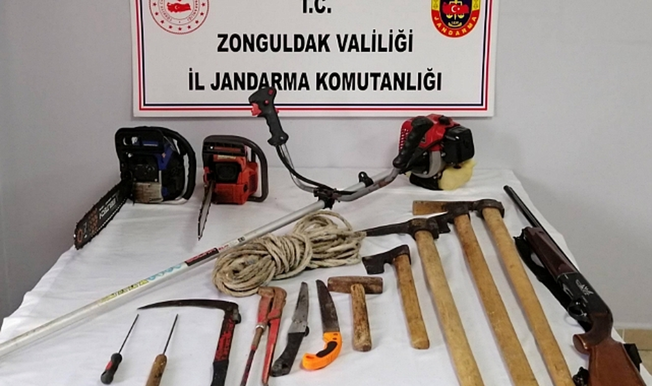 Evden ne bulduysalar çalmışlar!