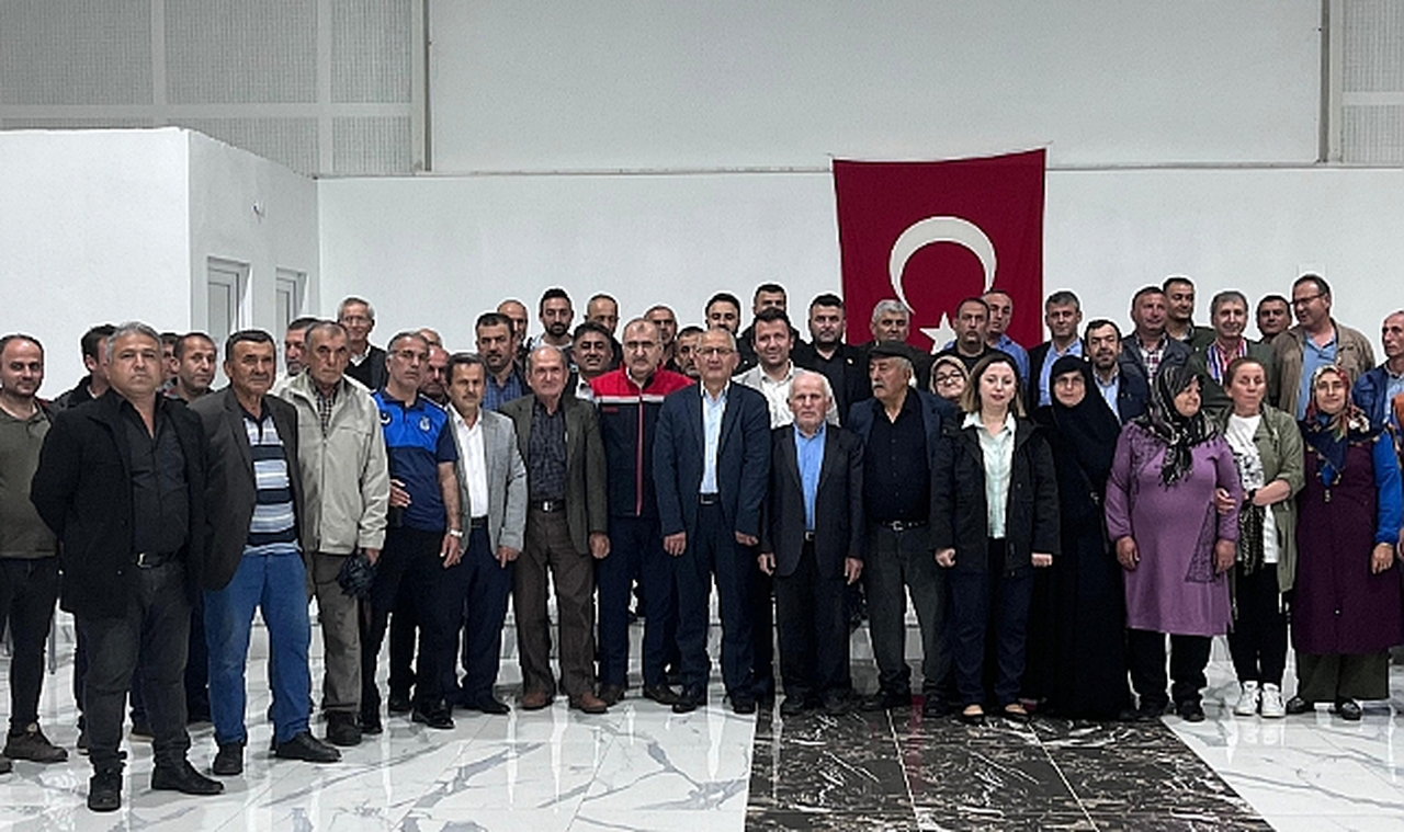 İl Müdürü Nihat Ağan Nebioğlu Beldesinde Çiftçilerle Buluştu