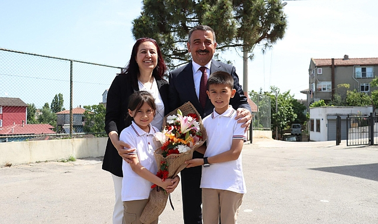 Öğrencilerin karne heyecanını paylaştılar