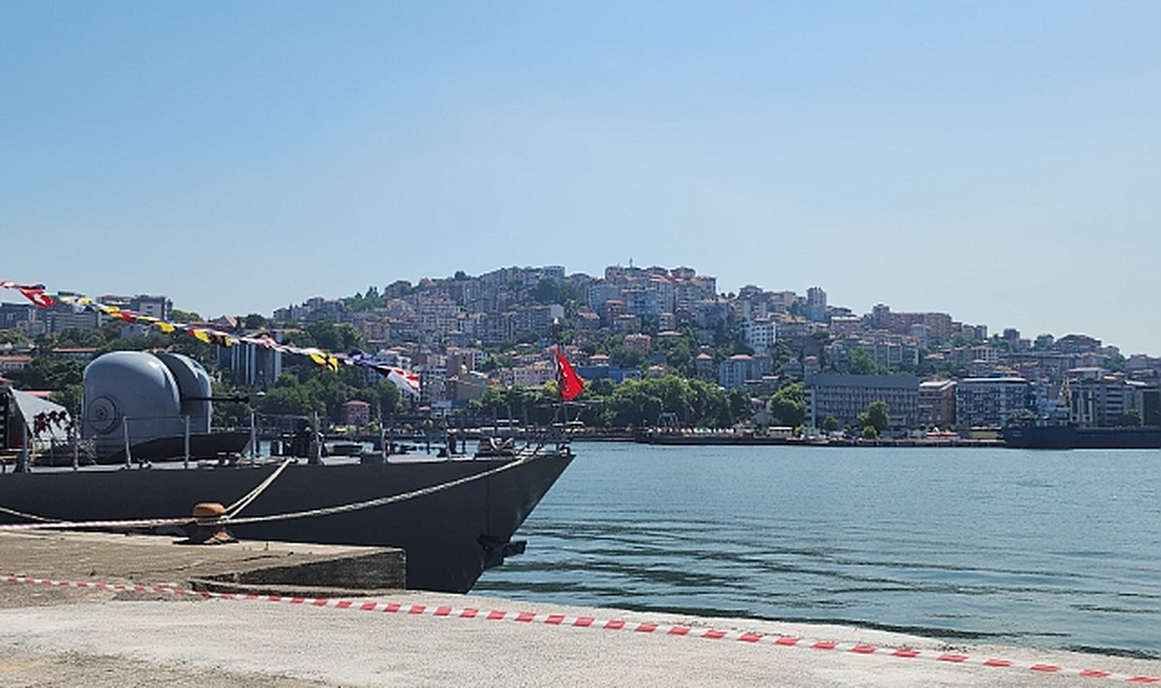 TCG Gemisi halkın ziyaretine açıldı