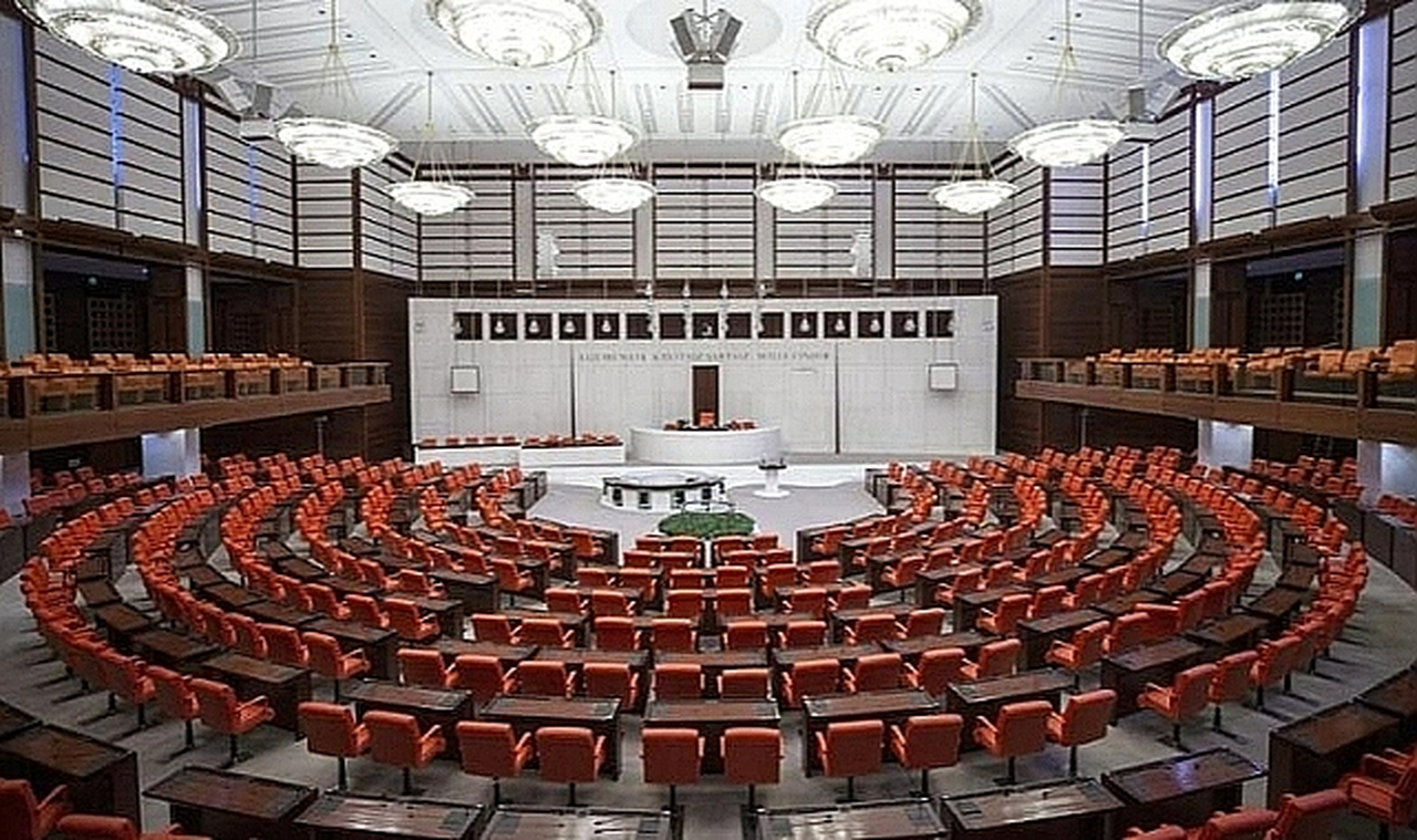 AK Parti'nin hazırlık yaptığı yeni yasalar belli oldu