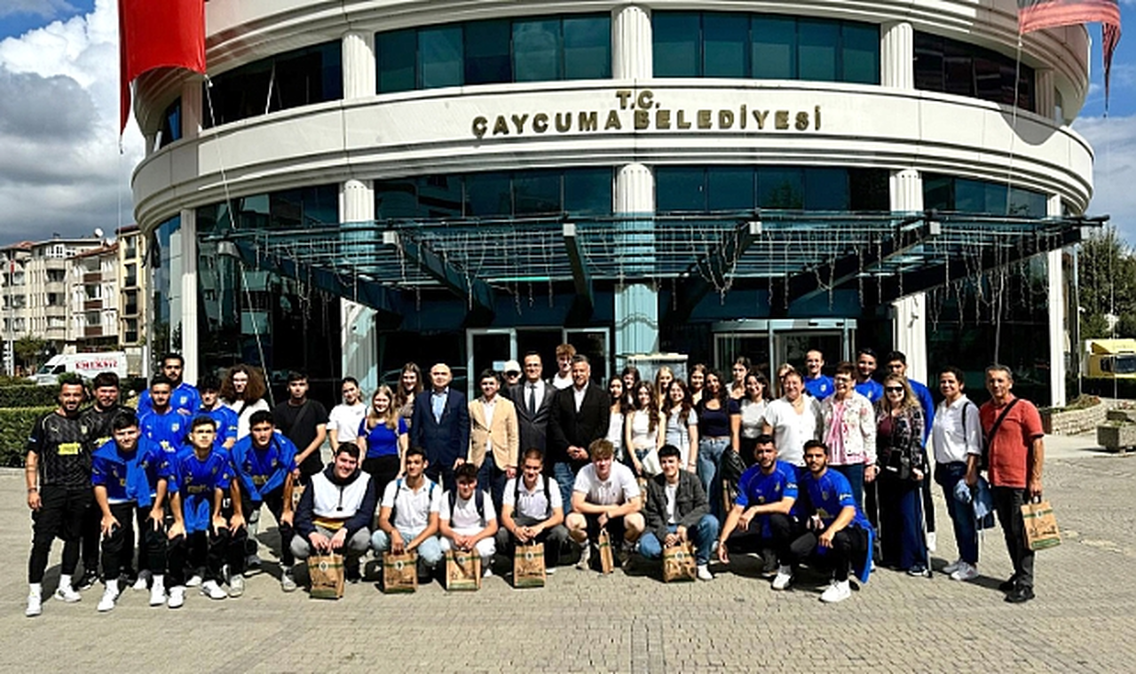 Almanya'daki kardeş kentin çocukları Çaycuma'da