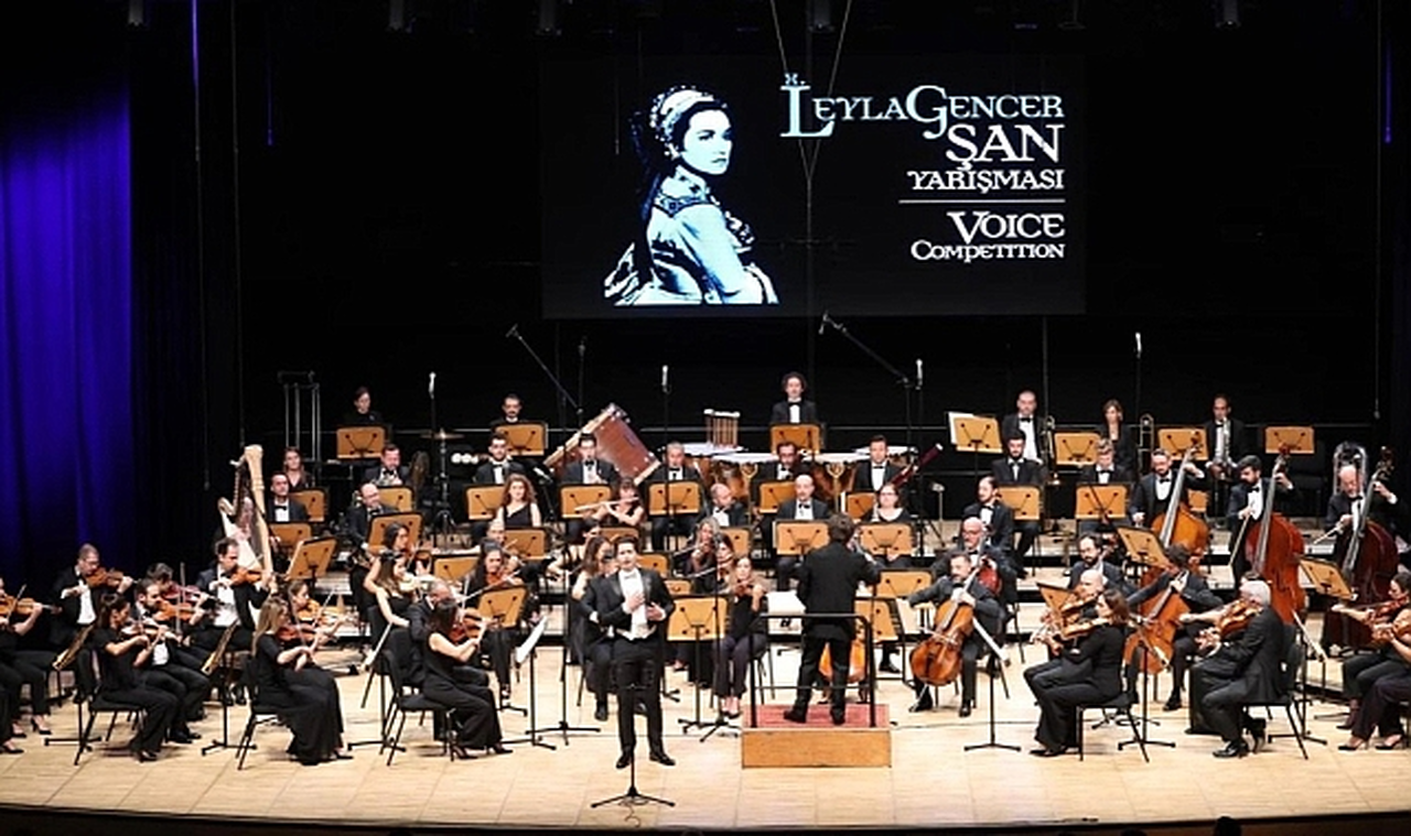 Başkan Ovalıoğlu, 10. Leyla Gencer Şan Yarışması Finalinde Yer Aldı