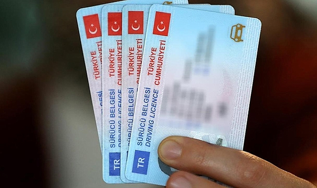 Ehliyet yenileme ne zaman sona eriyor? Sürücü belgelerinin yenilenmesi için son tarih