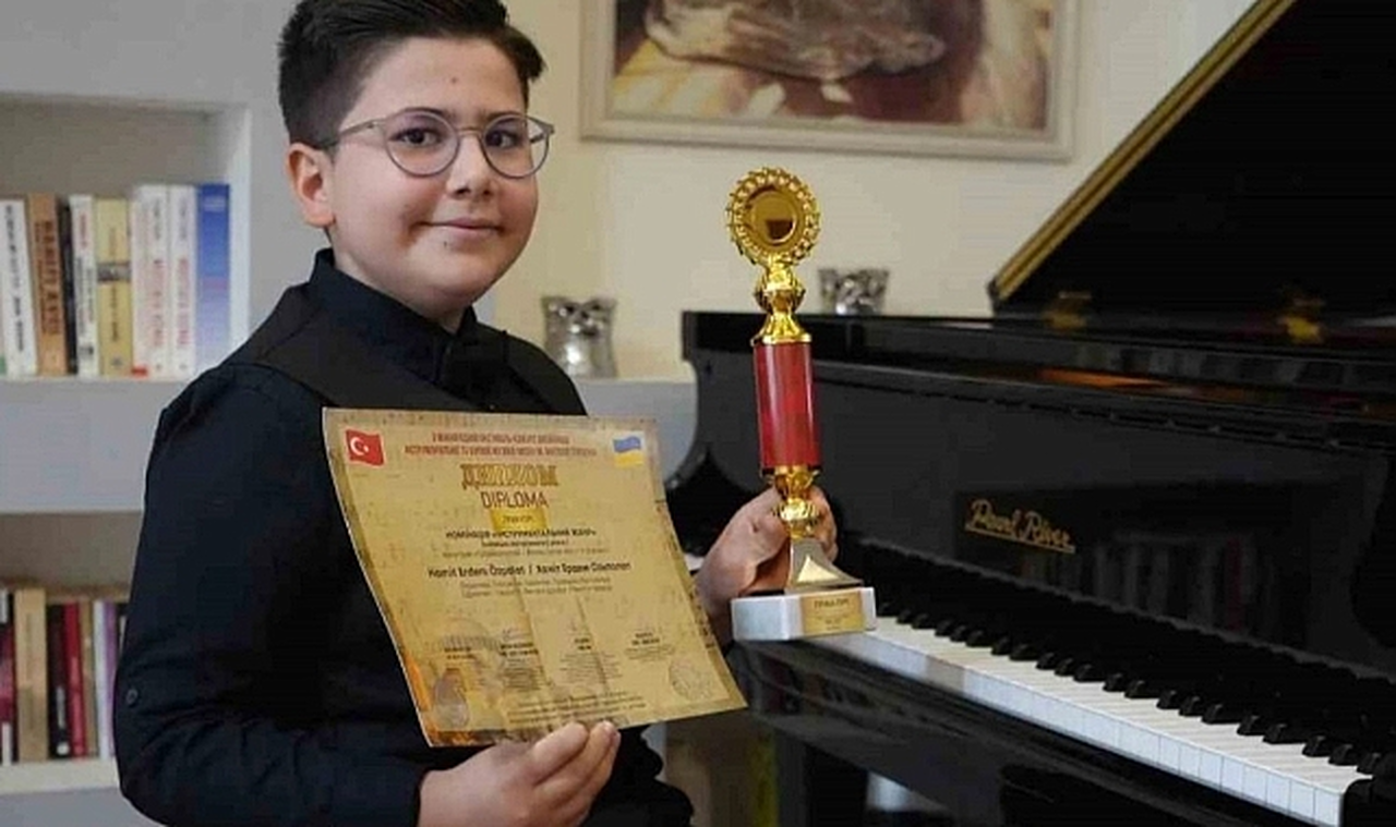 12 Yaşında Piyonada Dünya Şampiyonu Oldu