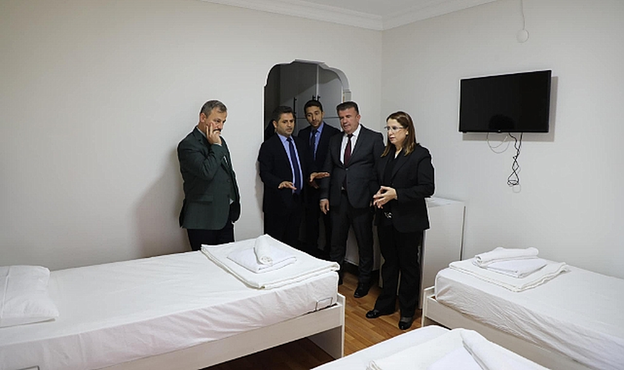 Bartın Valisi Nurtaç Arslan, Amasra Öğretmenevi Ek Binasında İncelemelerde Bulundu