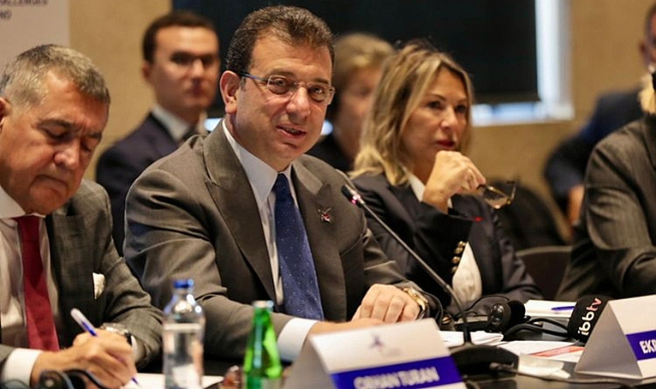 EKREM İMAMOĞLU’NDAN AB’YE ‘ÇİFTE STANDART’ ELEŞTİRİSİ