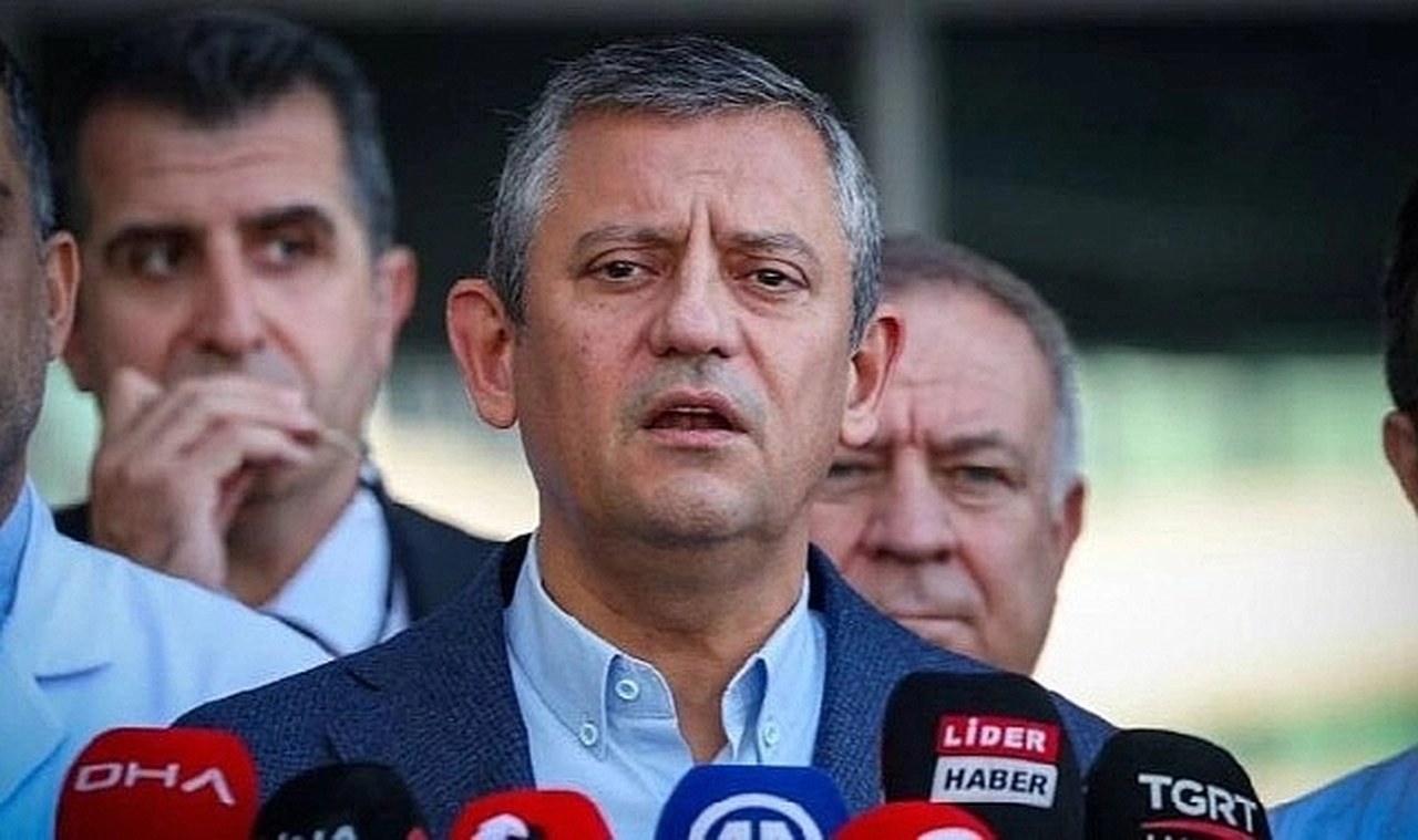 Özgür Özel, TUSAŞ önünde: Öcalan Meclis'e gelmek zorunda değil, imkan verilir çağrısını yapar