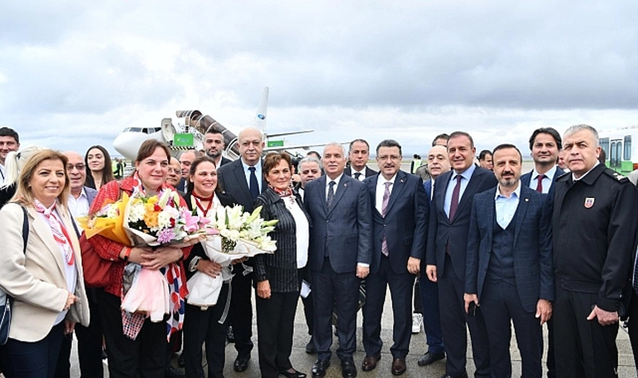 Tiflis-Trabzon Uçuşları Hizmete Girdi