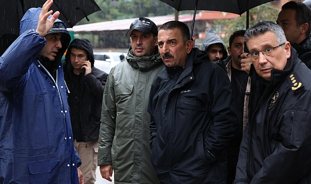 Vali Osman Hacıbektaşoğlu, Kilimli'de Yağışlara Karşı Alınan Önlemleri İnceledi