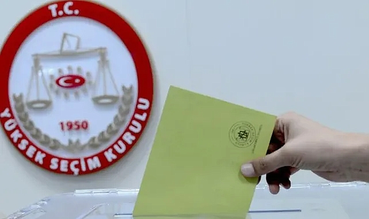 YSK Erken Seçim Sinyali Mi Veriyor? Oy Pusulası ve Zarf İhalesi Gündemde!