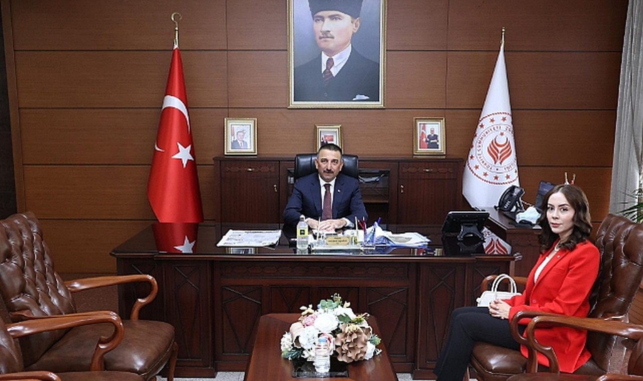 Zonguldak Valisi Osman Hacıbektaşoğlu, Gökçebey Kaymakamı Şıktaş'ı makamında ağırladı