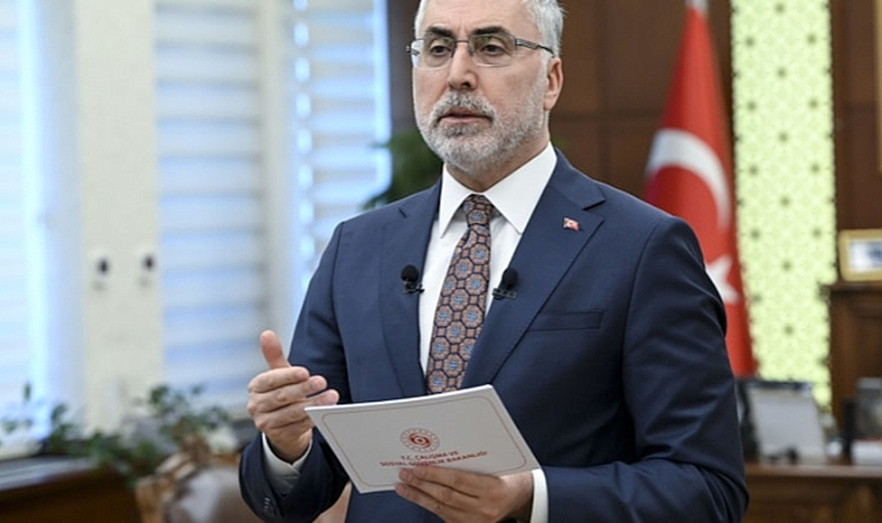 Bakan Işıkhan’dan Asgari Ücret Zammı Açıklaması: Tarih Belli Oldu