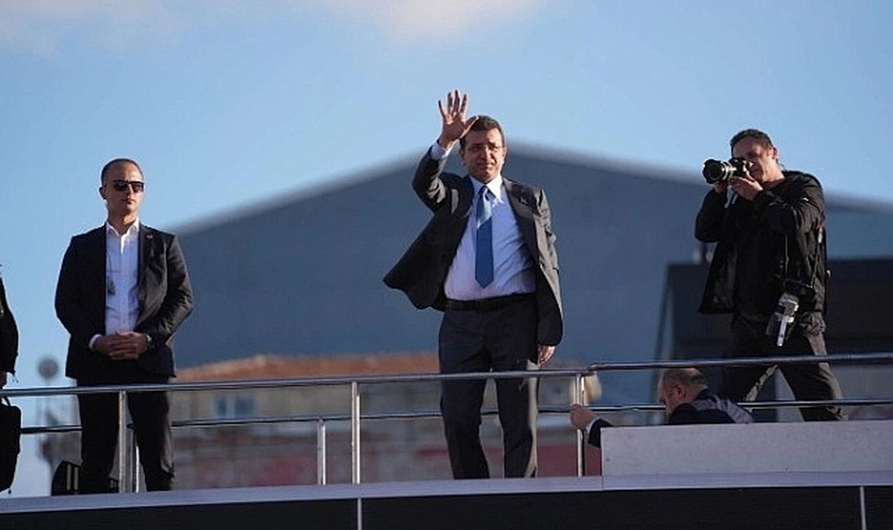 Cumhurbaşkanı Erdoğan'dan İmamoğlu'na 1 milyon liralık tazminat davası