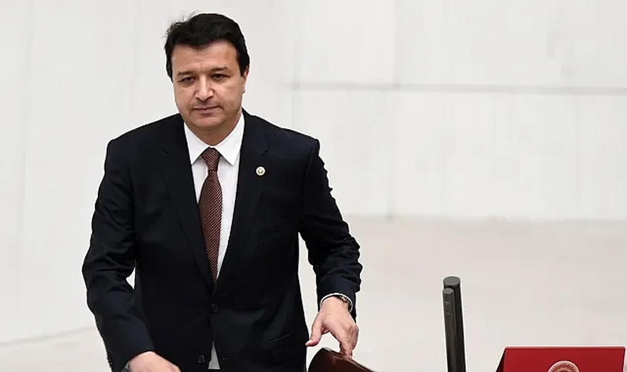 Saadet Partisi’nin Yeni Genel Başkanı Mahmut Arıkan Oldu