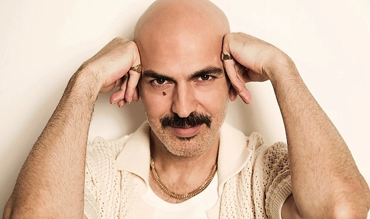Soner Sarıkabadayı'dan Yeni Hit: 'Mevzu Derin