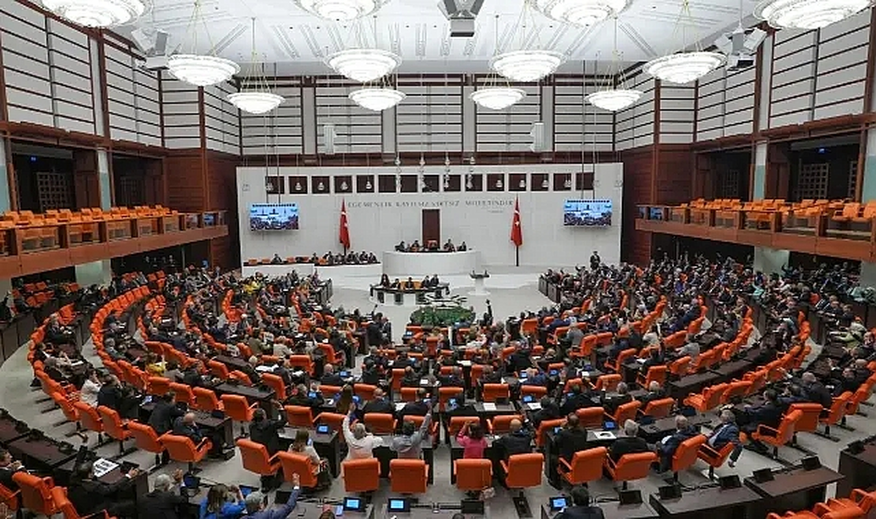 TBMM’de Yoğun Hafta: Beş Bakanlığın Bütçesi ve Güvenlik Düzenlemeleri Görüşülecek