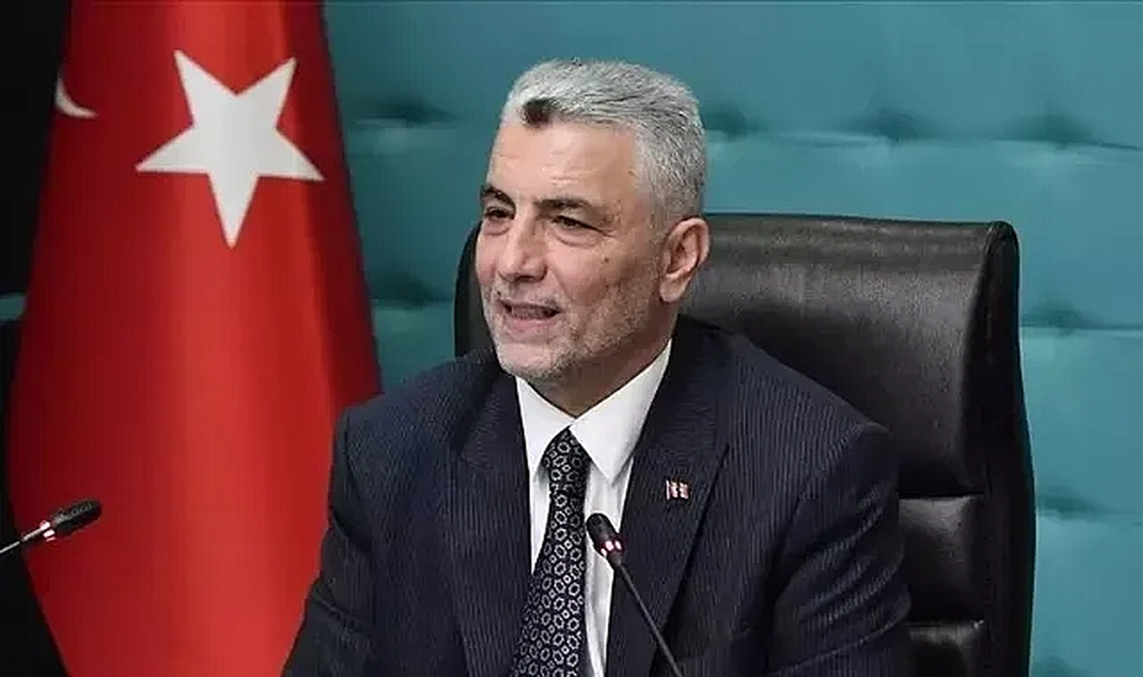 Ticaret Bakanı Bolat, Üçüncü Çeyrek Büyümesini Değerlendirdi: İhracat Ana İtici Güç