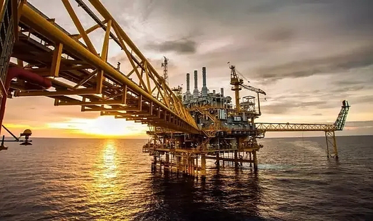 TPAO Ege Denizi'nde Petrol Arama Çalışmalarına Başladı