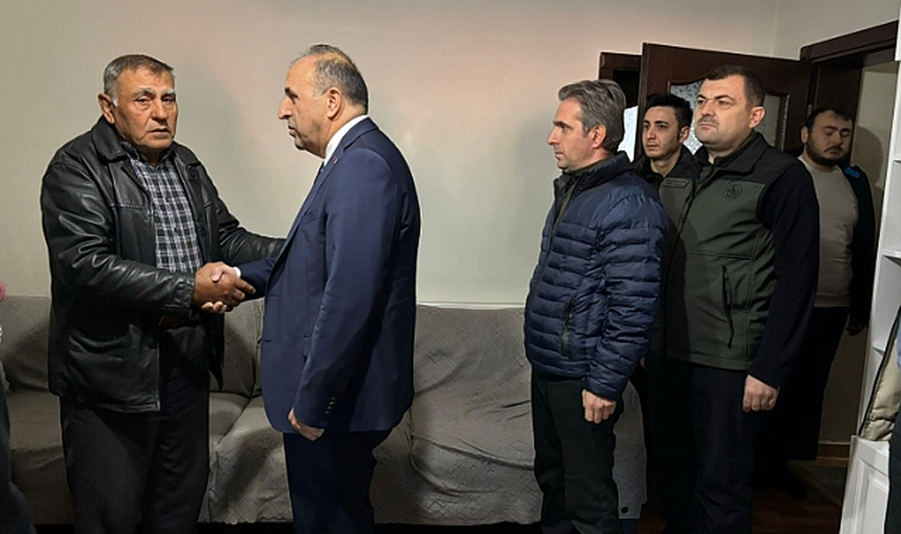 Zonguldak Orman Bölge Müdürü Bayraktaroğlu’ndan Özmekik Ailesine Taziye Ziyareti