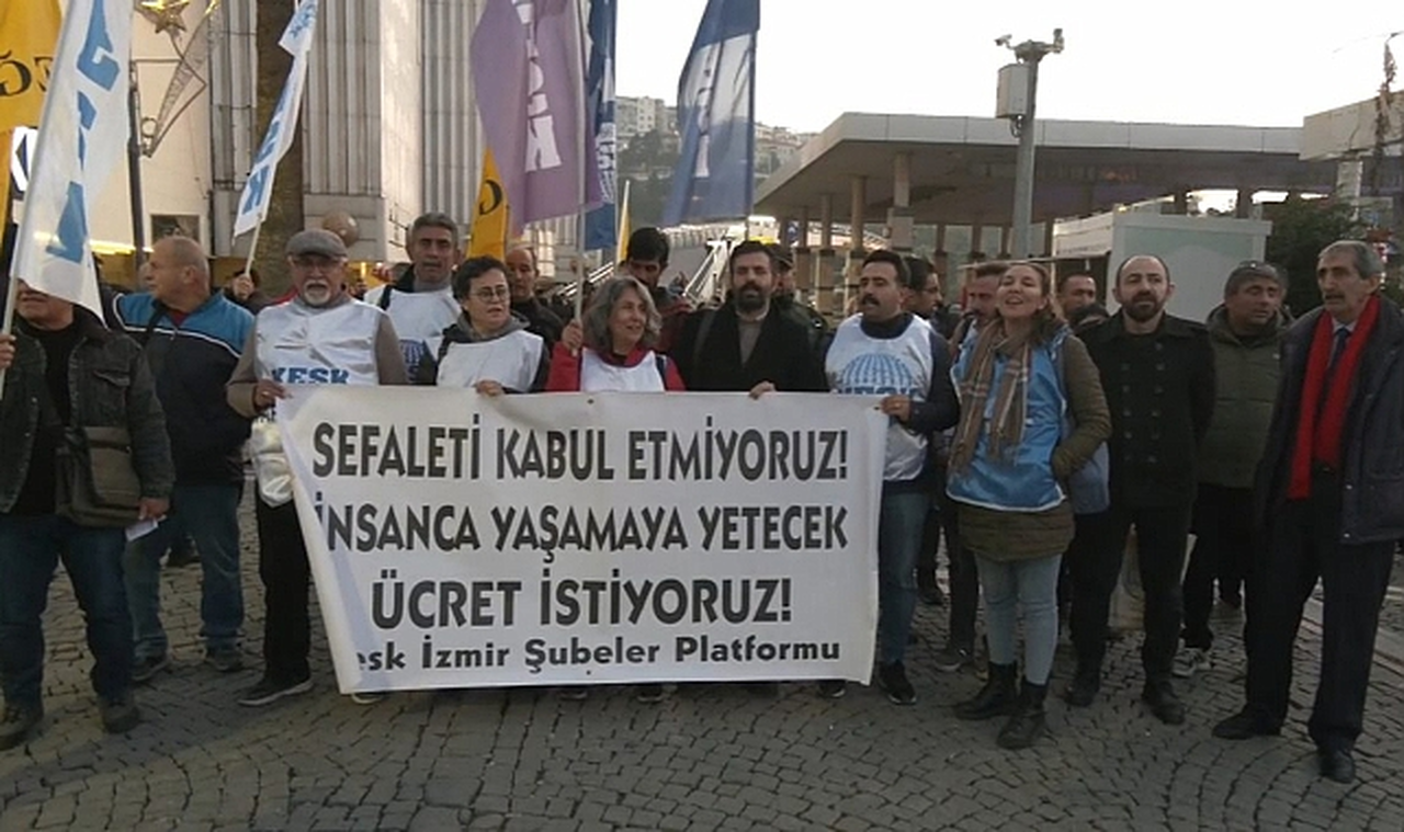 Emekliler 2025 Bütçesini Protesto Etti: "Bizi Daha Çok Yoksullaştıracak"