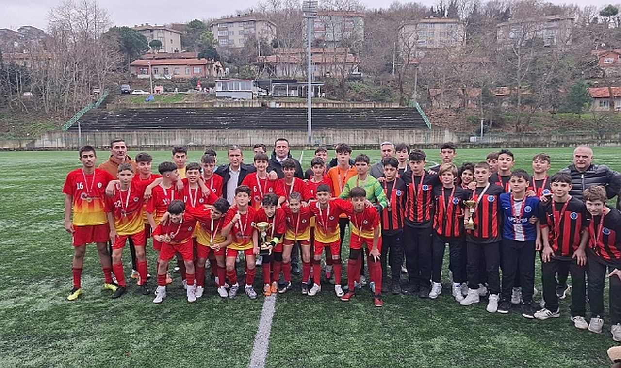 Yayla Ortaokulu Şampiyonlukla Tamamladı, maç sonrası gerginlik yaşandı