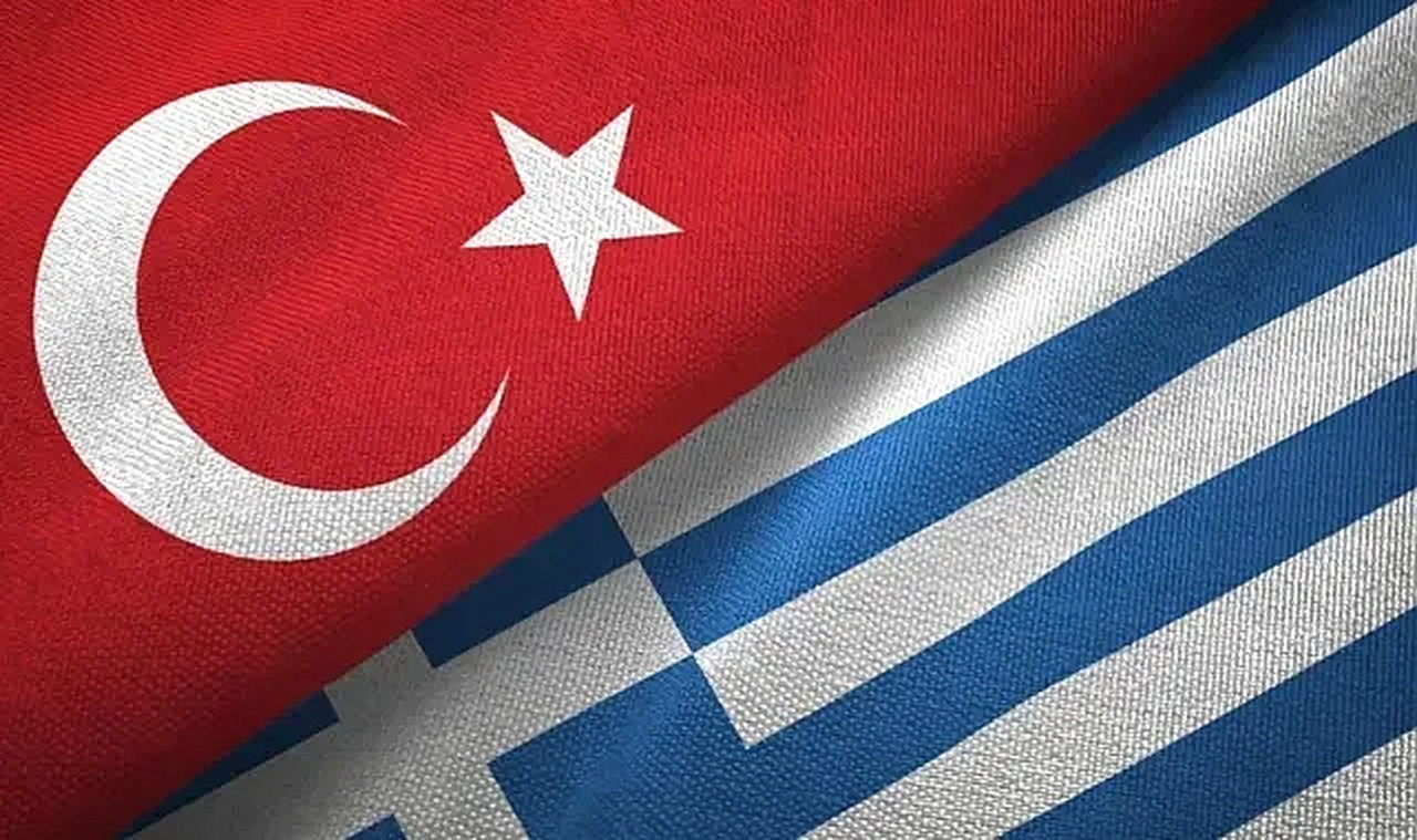 Yunanistan'da Türk suç örgütlerine operasyon: Çok sayıda gözaltı