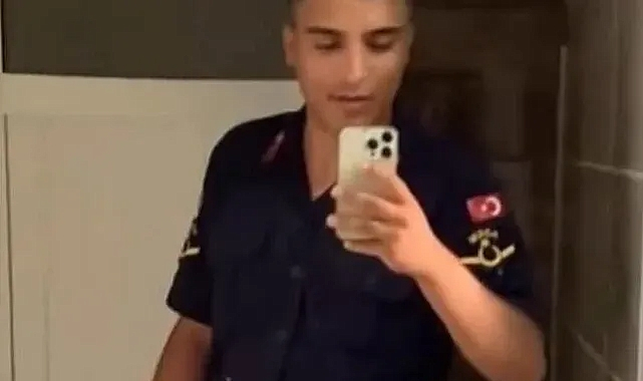 Astsubayın cenazesi memleketine uğurlandı