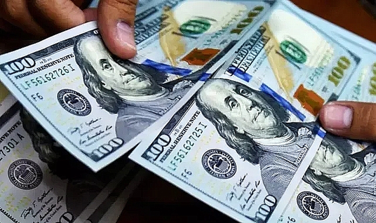 Dolar borcunu erteleyen yandı! İşte yıl sonu dolar TL tahmini