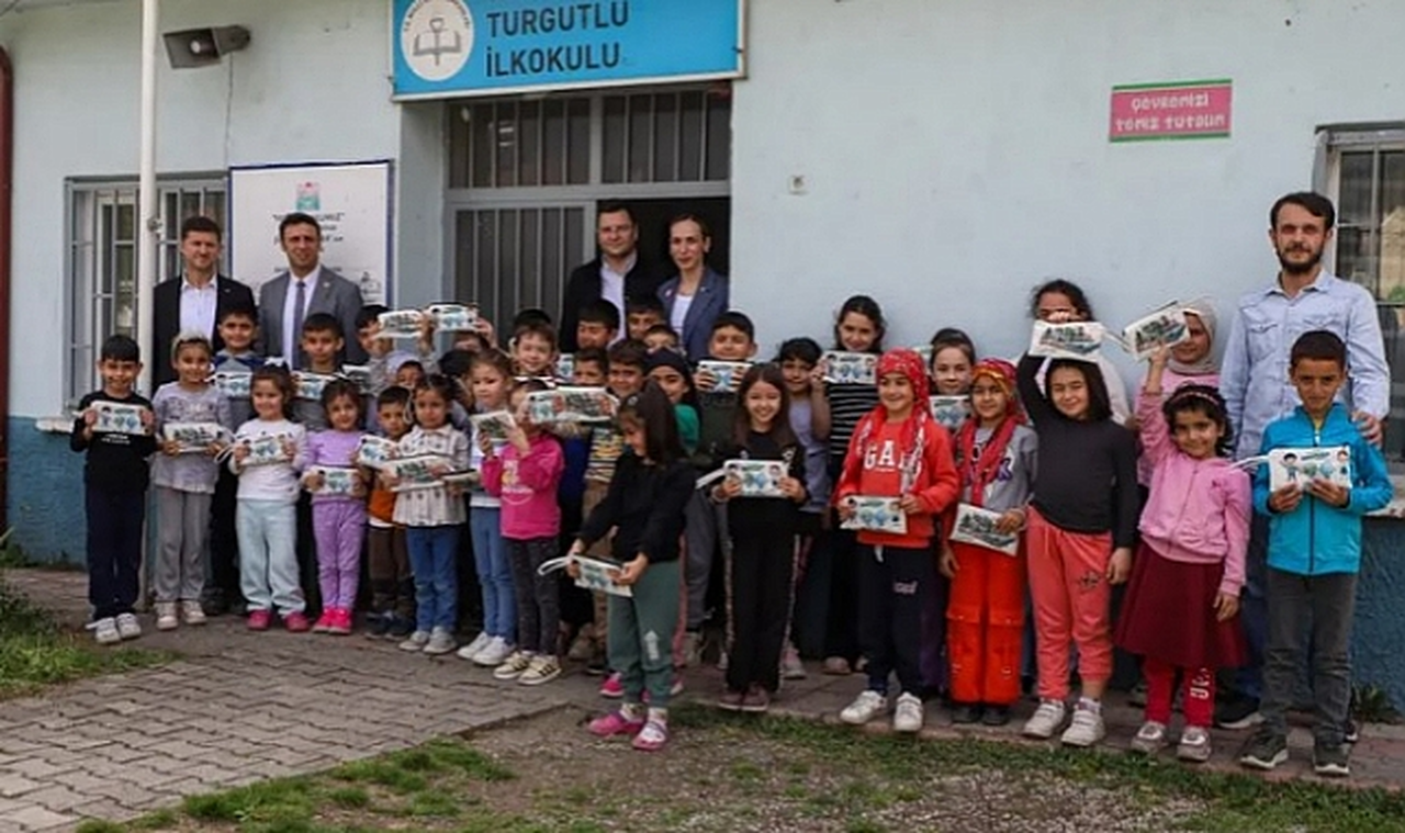 Şehrin Yeni 'Su Müfettişleri' Rozetlerini Taktı