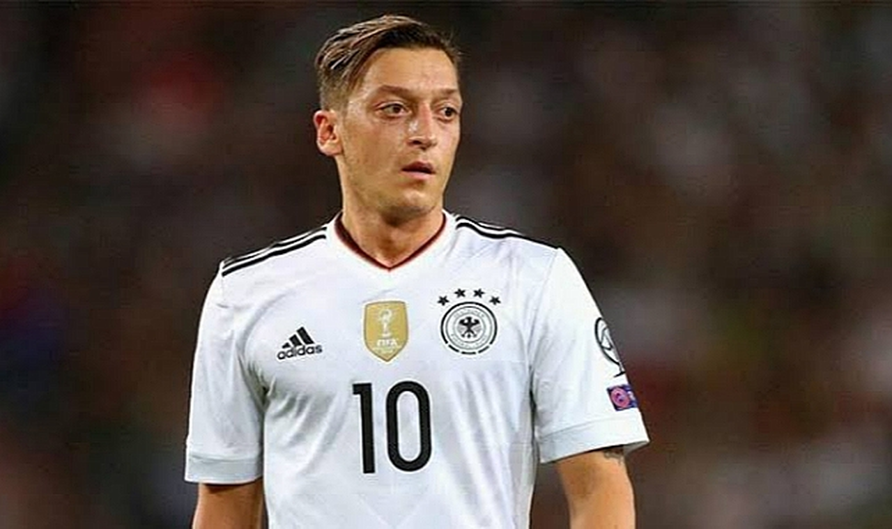 Mesut Özil’den vatan vurgusu: “Bağlılığım asla tartışma konusu olmayacaktır”