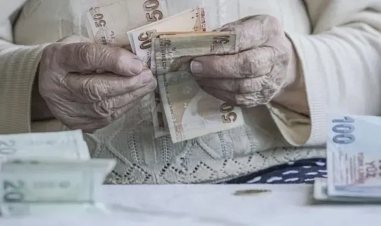 SGK uzmanından emekli maaşları için endişe veren uyarı: 'İntibak düzenlemesi yapılmaz ise...'