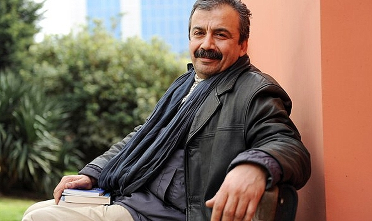Sırrı Süreyya Önder'in ameliyatı sona erdi