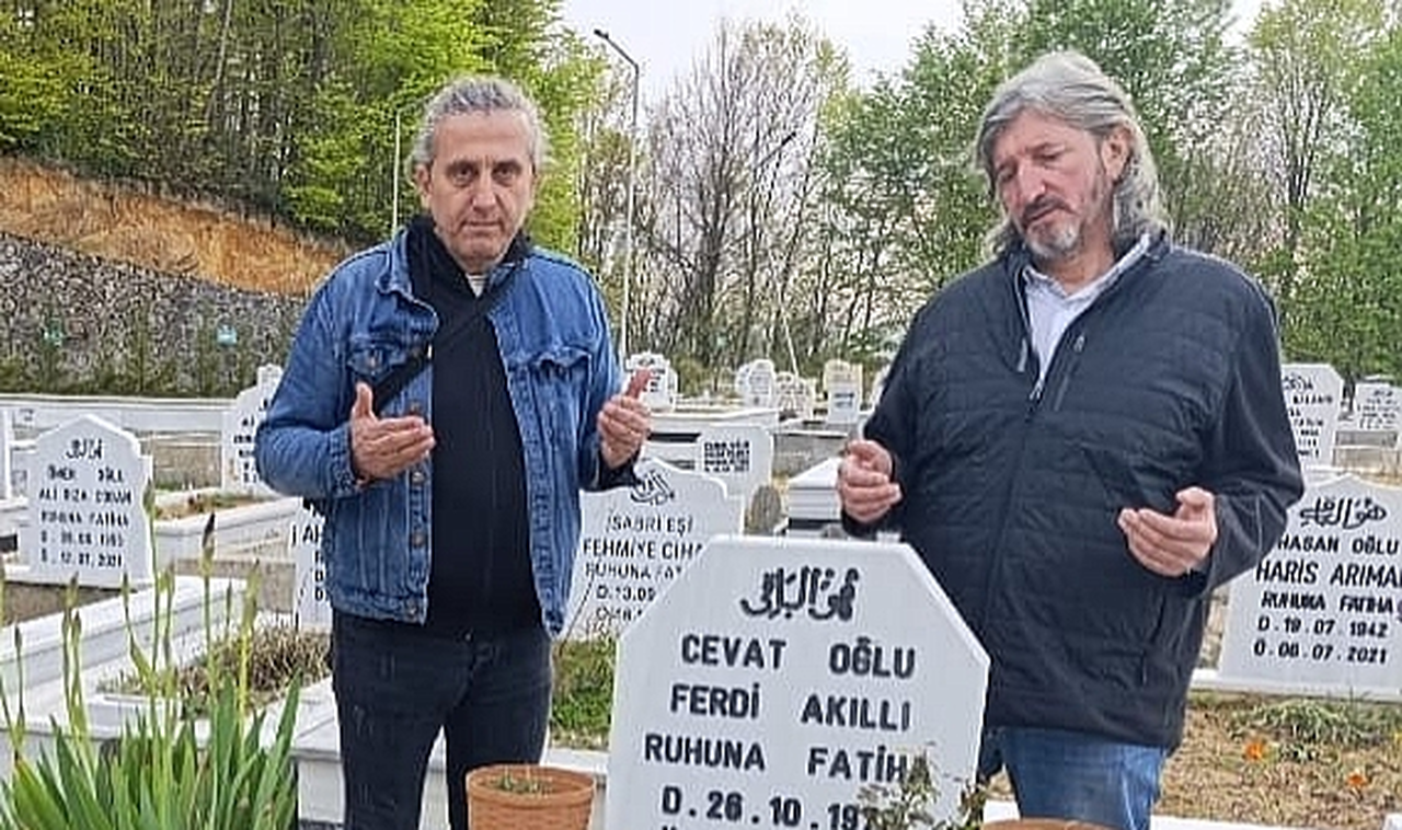 ZGC, bayramda merhum gazetecileri kabri başında ziyaret etti