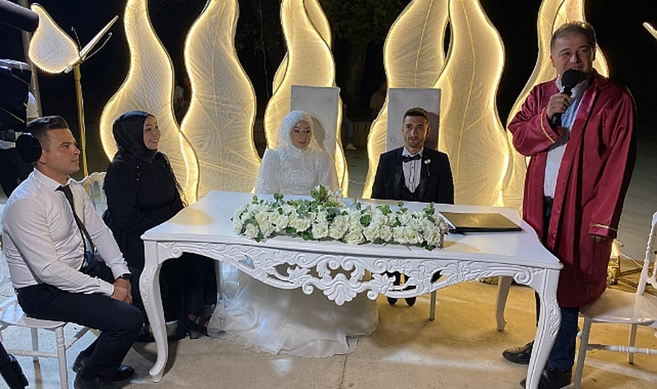 Ayşenur & Numan: Masal Gibi Bir Geceye 'Evet' Dediler!