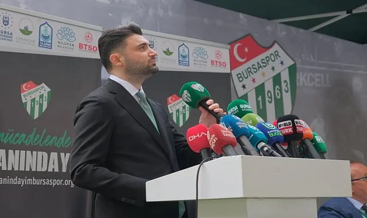 Bursaspor Başkanı Enes Çelik: Bu takım bir üst lige çıkacak