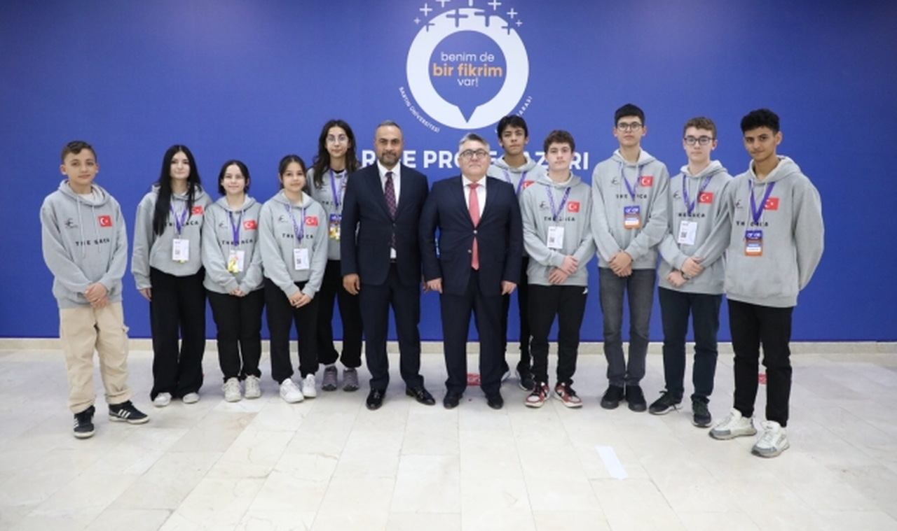 Rektör Özölçer, BARÜ 8. Uluslararası Ar-Ge Proje Pazarı'nın Kapanış Törenine Katıldı